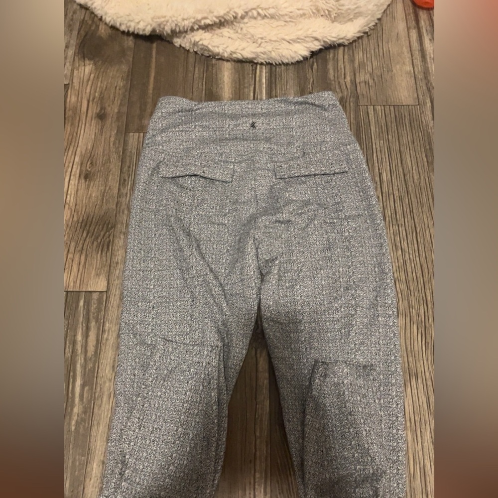 Woman’s size small formal leggings with pockets